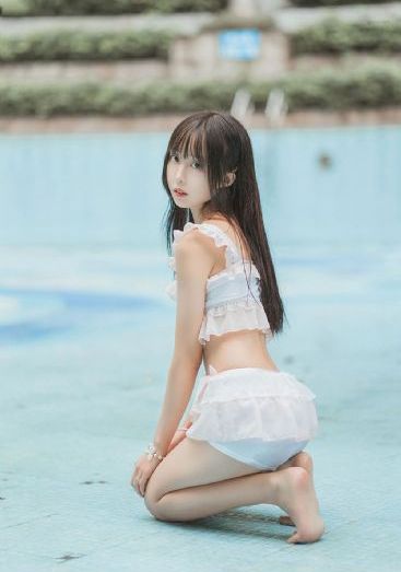 日本很黄的吸乳A片_BD神马影院手机在线