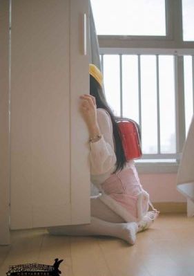 女人叉叉我们草_BD英语电影在线观看