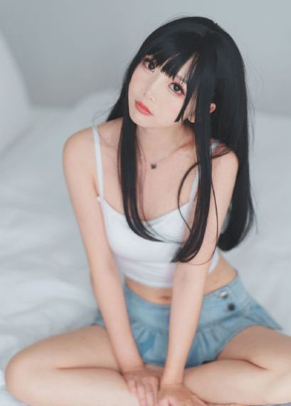 欧美丰满嫩嫩电影_完整无删减版