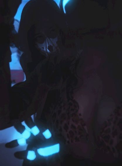诱人的年轻少妇_欧美成人在线