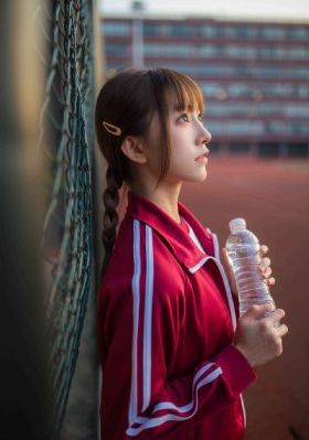 女人18免费观看的毛片_1080P迅雷电影在线