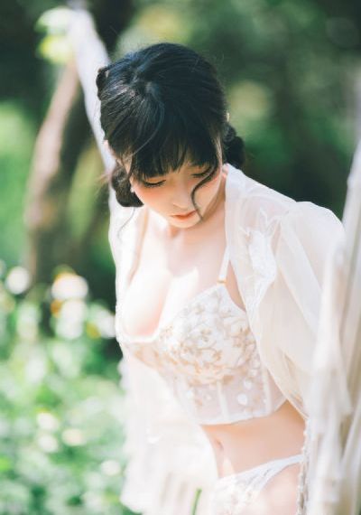 強姦三級女老師_国语版高清