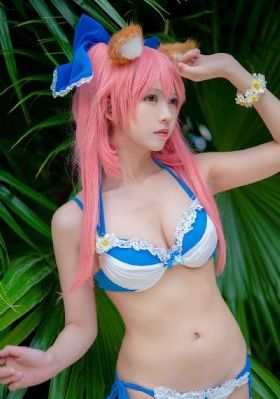 欧美娇小18videos_1080完整视频观看