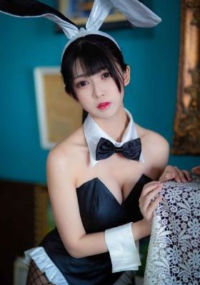 亚久久精品亚洲日本波多野结衣_BD英语电影免费在线
